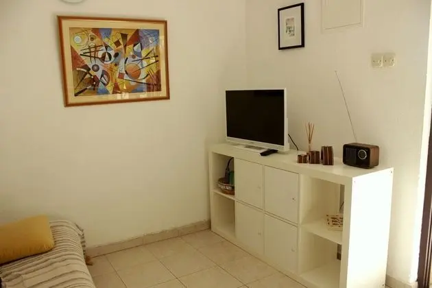 Apart Daire (Davor - 20m from sea - A1(2+2))