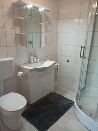 Apart Daire (Davor - with parking - A2(2+2))