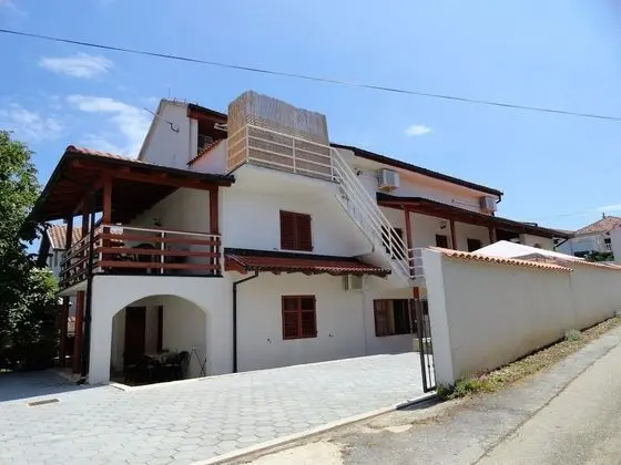 Apart Daire (Davor - with parking - A6(2+2))
