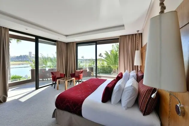 Premium Süit (River View)