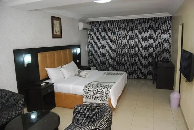 Executive Tek Büyük Yataklı Oda