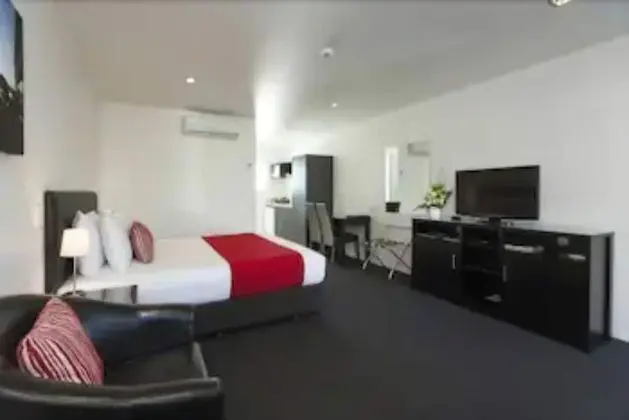 Standard Stüdyo, Sigara İçilmez (studio)