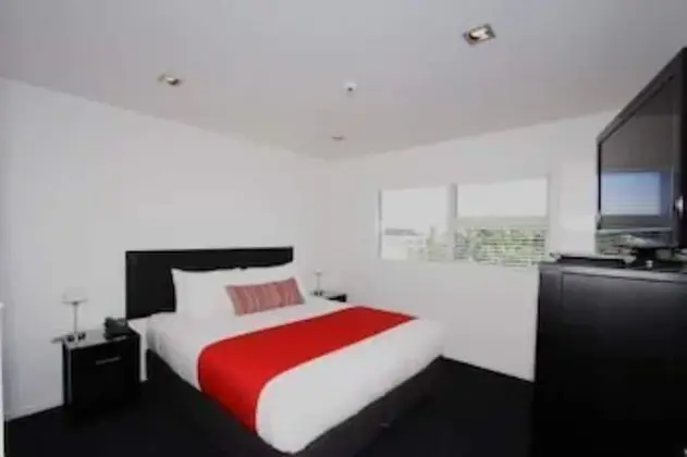Standard Stüdyo, Sigara İçilmez (studio)