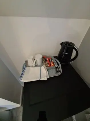 Dört Kişilik Oda, Ortak Banyo