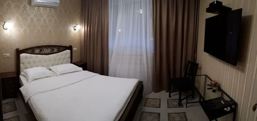 Süit, 1 En Büyük (King) Boy Yatak