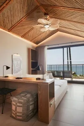 DELUXE SEA VIEW ROOM