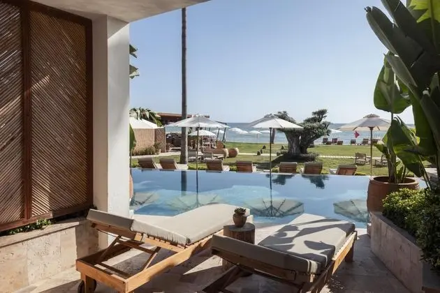 DELUXE SEA VIEW ROOM - SWIM UP
