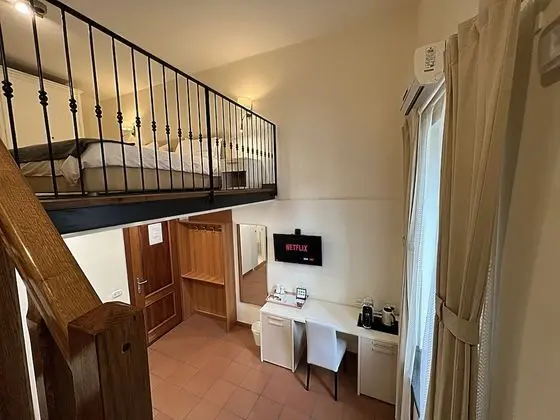 Deluxe Dört Kişilik Oda