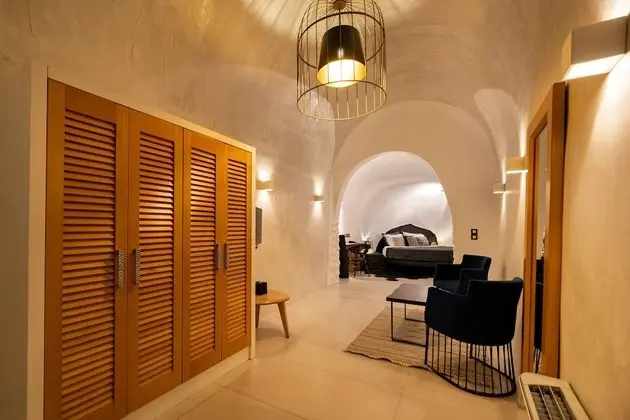 Elegant Suite, Indoor Jetted Tub