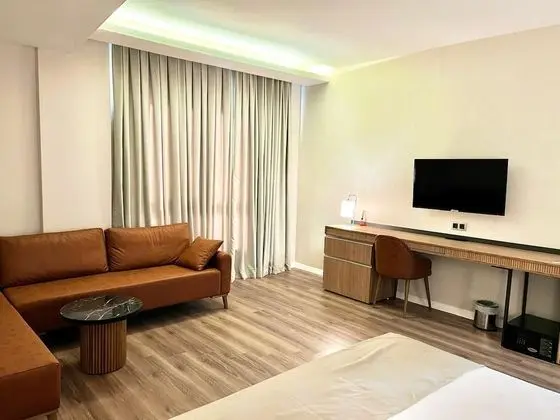 Executive Suite Oda