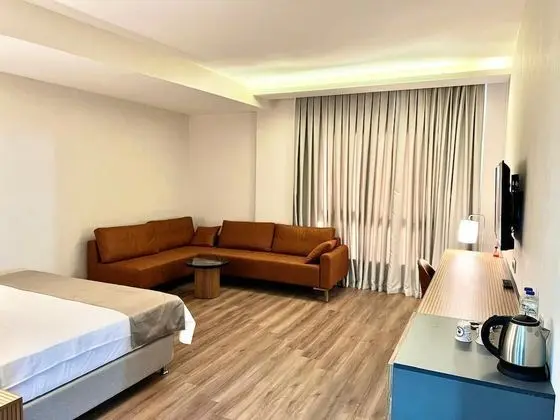 Executive Suite Oda