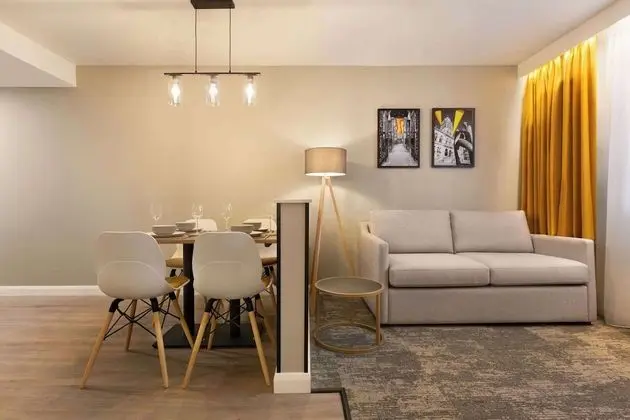 Apart Daire, 2 Yatak Odası (1 King, 2 Twin, and 1 Sofabed)