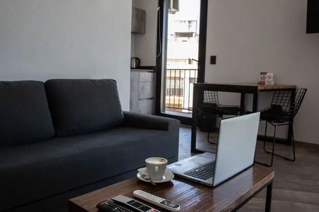 Deluxe Stüdyo, Balkon