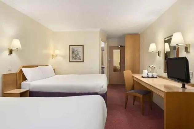 Oda, 2 Tek Kişilik Yatak, Engellilere Uygun, Sigara İçilmez