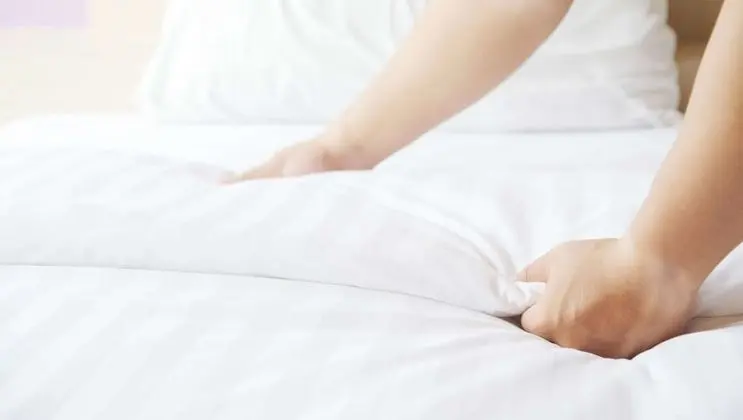 Oda, 2 Çift Kişilik Yatak, Sigara İçilebilir, Buzdolabı ve Mikrodalga