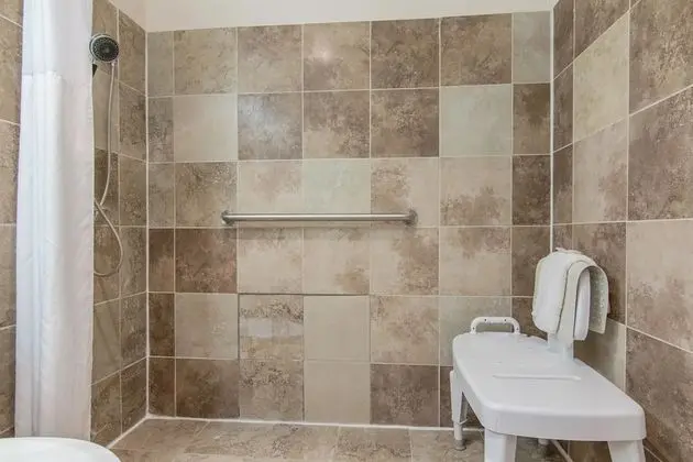 Deluxe Oda, 2 Büyük (Queen) Boy Yatak, Sigara İçilmez, Buzdolabı ve Mikrodalga