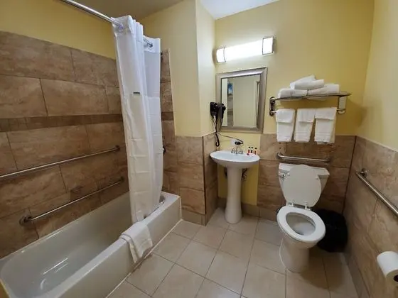 Oda, 2 Çift Kişilik Yatak, Sigara İçilmez (Top Floor)