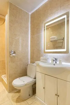 Standard Tek Büyük veya İki Ayrı Yataklı Oda