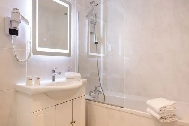 Standard Tek Büyük veya İki Ayrı Yataklı Oda