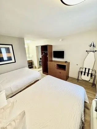 Süit, 2 Çift Kişilik Yatak, Sigara İçilmez