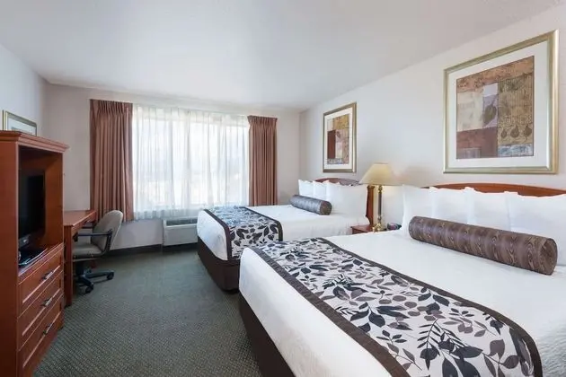 Süit, 2 Büyük (Queen) Boy Yatak, Sigara İçilmez (One-Bedroom)