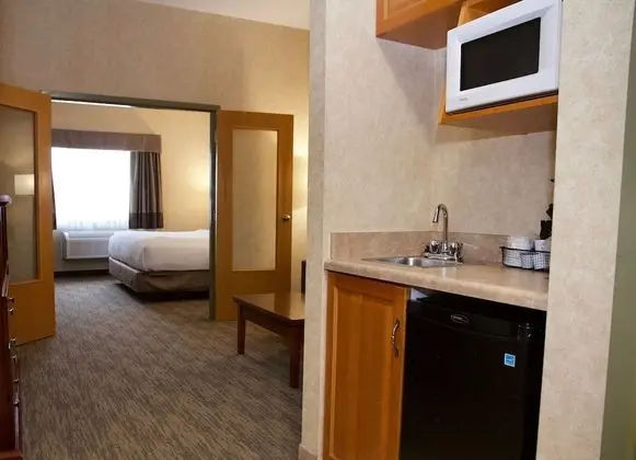 Süit, 1 En Büyük (King) Boy Yatak ve Çekyat, Sigara İçilmez (Two Bedroom Suite)
