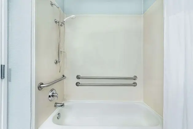 Süit, 1 Yatak Odası, Engellilere Uygun, Sigara İçilmez (Mobility/Hearing, Tub w/ Grab Bars)