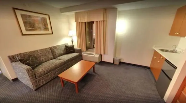 Süit, 1 Yatak Odası (2 Queen Beds and 1 Sofa Bed)