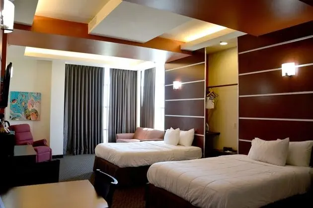 Süit, 1 Yatak Odası, Sigara İçilmez (3 Queen Beds)