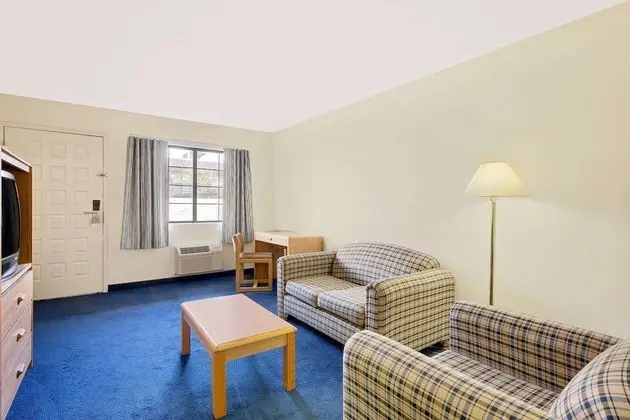 Deluxe Süit, 2 Büyük (Queen) Boy Yatak, Sigara İçilebilir (One-Bedroom Suite)