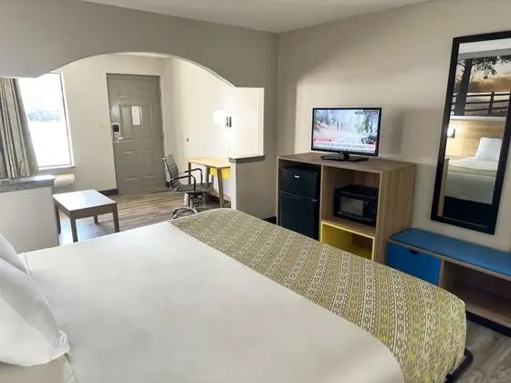 Süit, 1 En Büyük (King) Boy Yatak, Sigara İçilmez