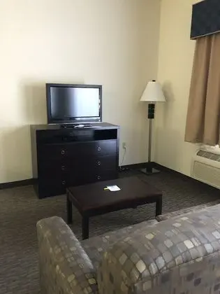 Süit, Birden Çok Yatak, Sigara İçilmez (One-Bedroom)