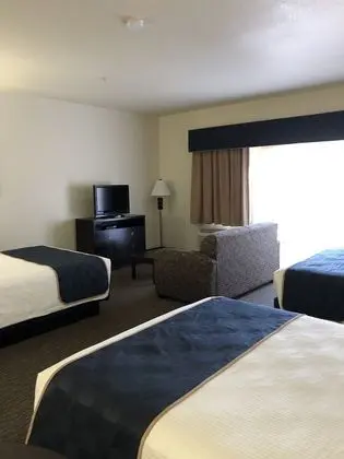 Süit, Birden Çok Yatak, Sigara İçilmez (One-Bedroom)