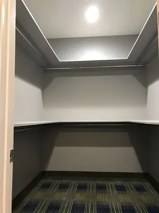Süit, Sigara İçilmez (Three Bedroom)