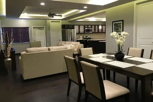 Süit, Sigara İçilmez (Three Bedroom)