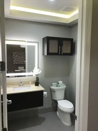 Süit, Sigara İçilmez (Three Bedroom)
