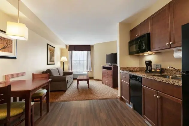 Süit, 1 En Büyük (King) Boy Yatak, Sigara İçilmez (One-Bedroom Suite)