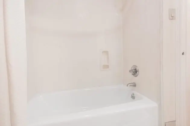 Oda, 1 Büyük (Queen) Boy Yatak, Sigara İçilebilir