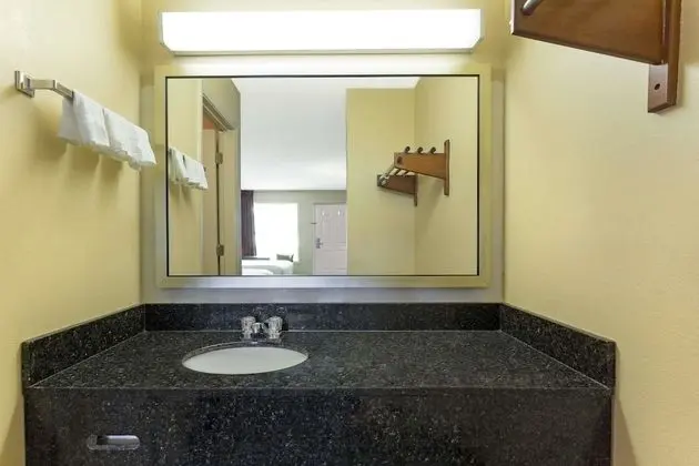 Süit, 1 En Büyük (King) Boy Yatak, Sigara İçilmez