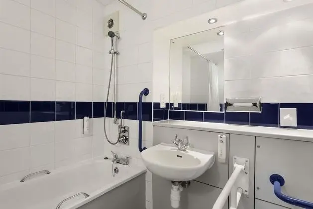 Oda, 2 Tek Kişilik Yatak, Engellilere Uygun, Sigara İçilmez (Mobility)