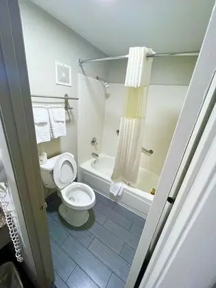 Standard Oda, 2 Büyük (Queen) Boy Yatak, Sigara İçilebilir