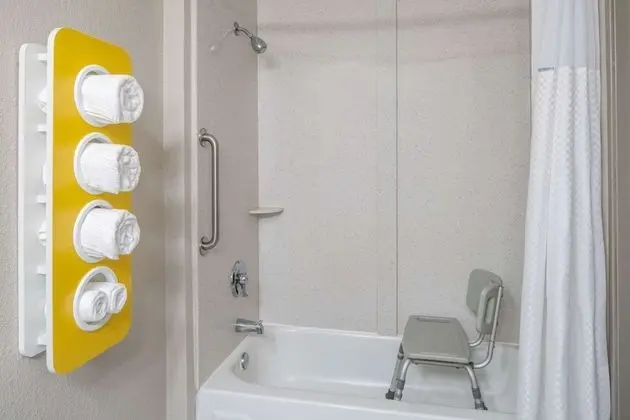 Standard Oda, 1 En Büyük (King) Boy Yatak, Engellilere Uygun, Sigara İçilmez