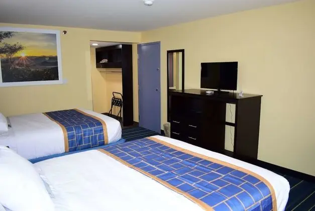 Oda, 2 Büyük (Queen) Boy Yatak, Sigara İçilmez