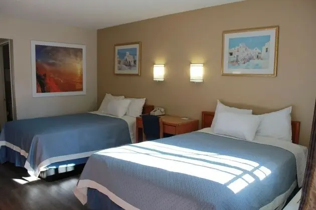 Standard Oda, 2 Büyük (Queen) Boy Yatak, Engellilere Uygun, Sigara İçilebilir