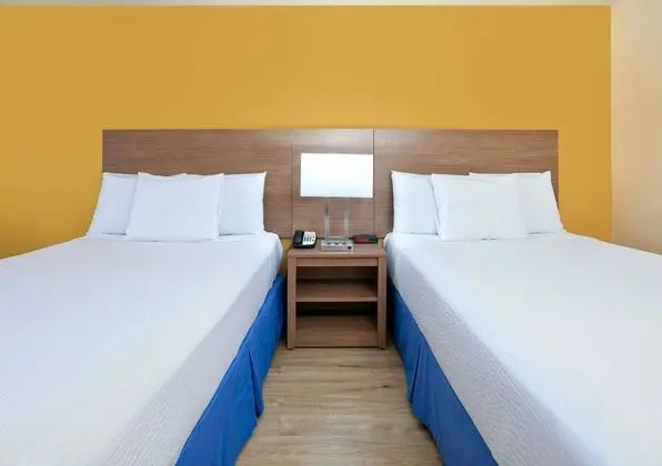 Oda, 2 Çift Kişilik Yatak, Sigara İçilebilir