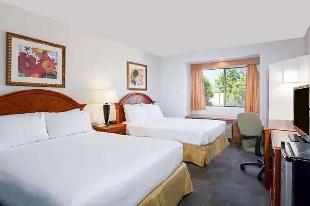 Oda, 2 Büyük (Queen) Boy Yatak, Sigara İçilmez (Non-Pet Friendly)