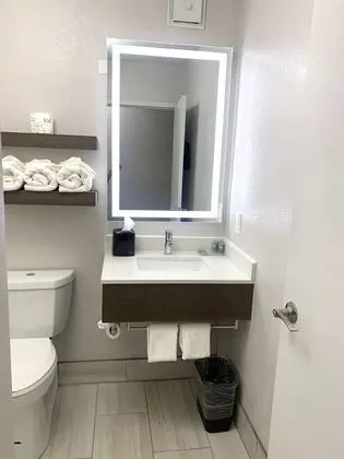 Standard Oda, 1 En Büyük (King) Boy Yatak, Sigara İçilmez