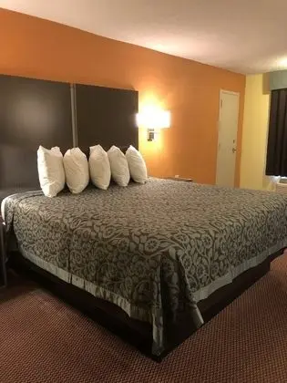 Oda, 1 En Büyük (King) Boy Yatak, Sigara İçilmez