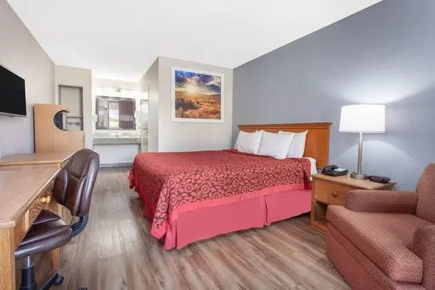 Oda, 1 En Büyük (King) Boy Yatak, Engellilere Uygun, Sigara İçilmez