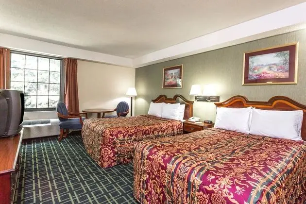Standard Room, 2 Double Beds, Smoking